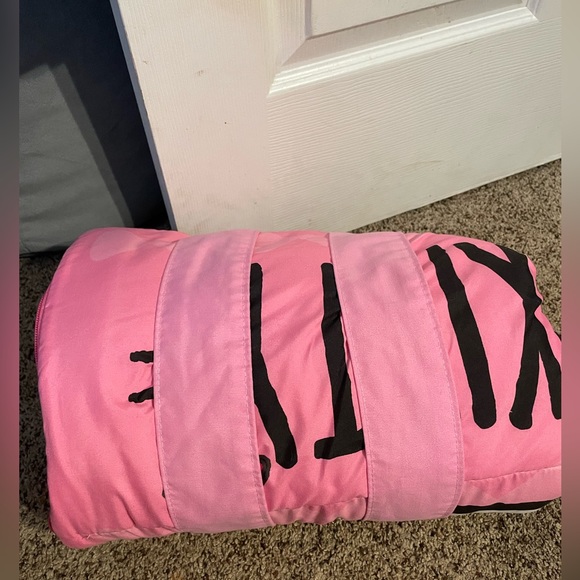 HELLO KITTY Authentic Sanrio Sleeping Bag….read on - Picture 6 of 6